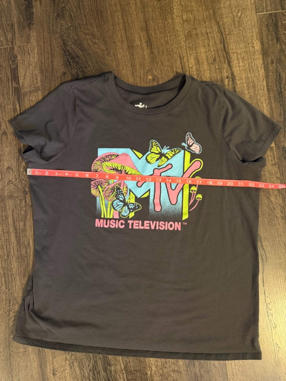 Torrid | MTV Short Sleeved Gray T-shirt | Size: 2 - Picture 4 of 5
